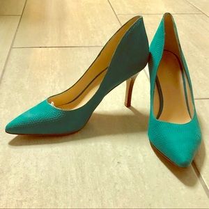 ***NEW*** Teal Nine West pumps size 7.5